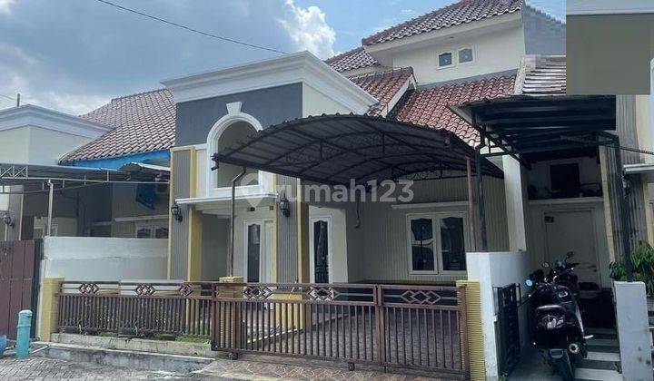 Dijual Rumah SHM di Graha Kebraon Regency Surabaya 1