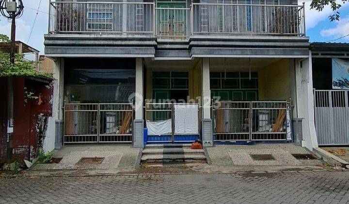 Dijual Rumah 3 Lt di Griya Kebraon Tengah Surabaya 1