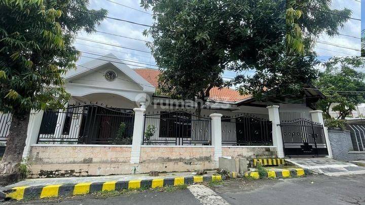 Disewakan Rumah di Jalan Kupang Indah Surabaya 1