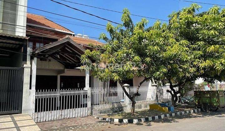 Dijual Rumah di Jl Darmo Baru Barat Surabaya 1