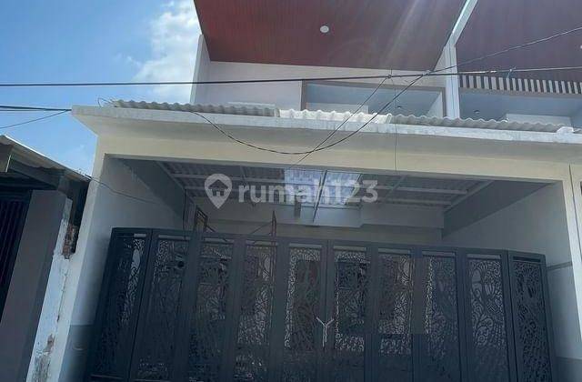 Dijual Rumah 2 Lt SHM di Darmo Permai Timur Surabaya 1