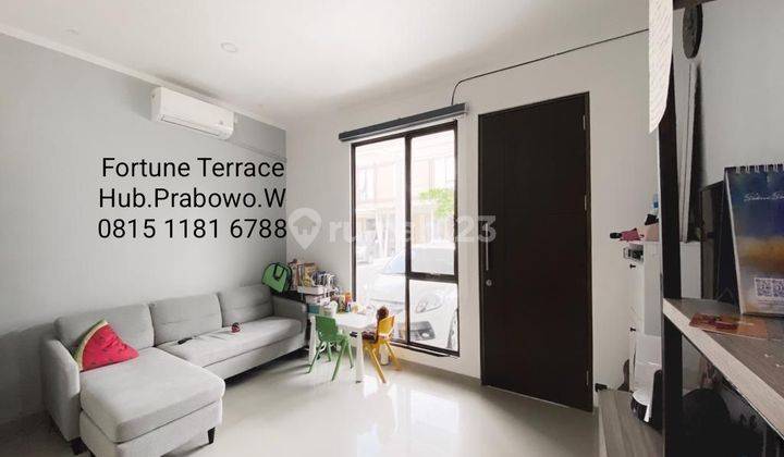 Di Jual Rumah Bagus 2lt, Fortune Terrace Graha Raya 2