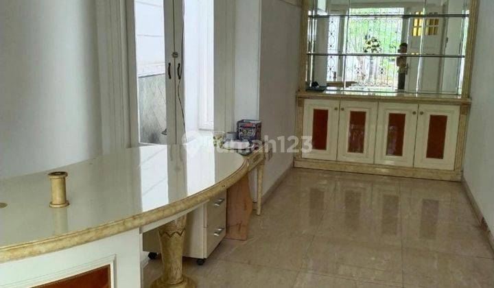 Disewakan Rumah Siap Huni Lokasi Strategis Di Jl Kalimantan Kt 2