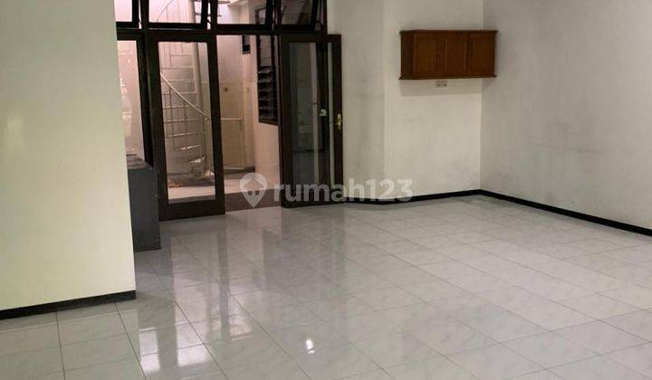 Disewakan Rumah Siap Huni Lokasi Di Taman Simpang Darmo Ll 2