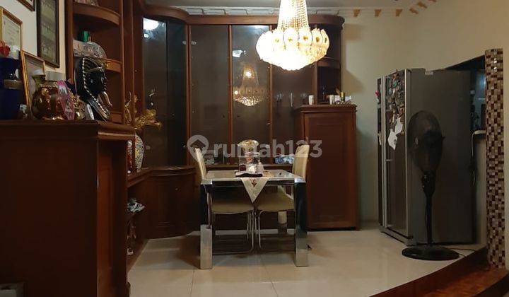 Dijual Rumah Full Furnish Lokasi Di Villa Bukit Indah Surabaya WP 1