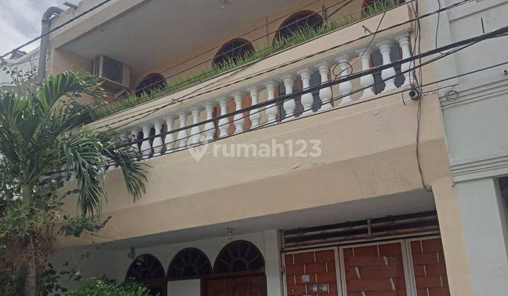 Dijual Rumah SHM Dijalan Simokerto Surabaya 1