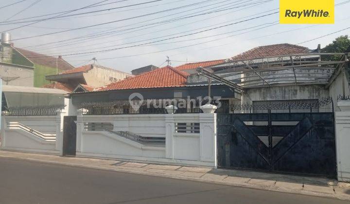 Dijual Rumah SHM Dijalan Petemon Surabaya 1