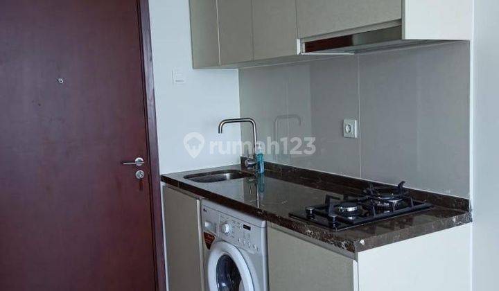 Apartemen Studio Semi Furnished View Pool, Kembangan 1