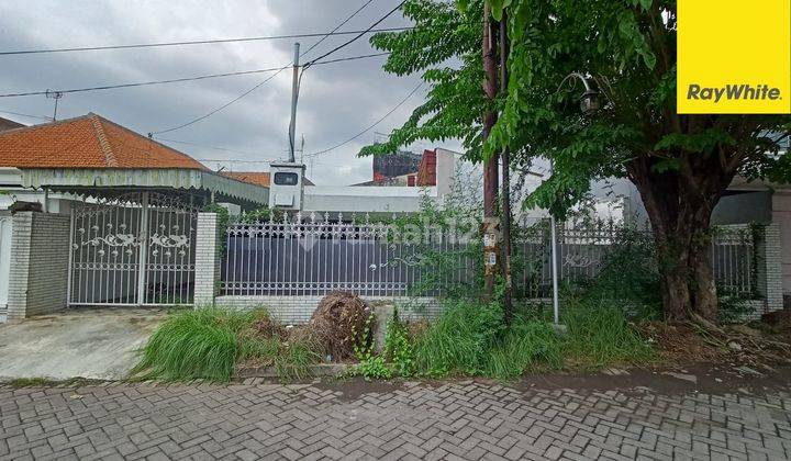 Rumah Disewakan di Jl Manyar Kertoarjo Surabaya 1