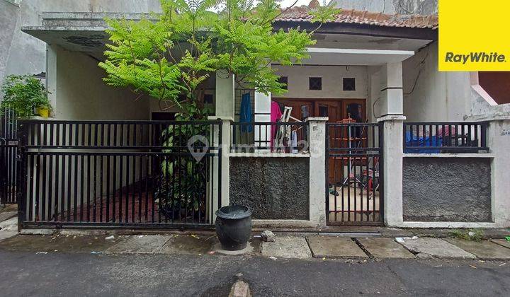 Rumah 2 Lantai Dijual di Jalan Bratang Wetan Surabaya 1