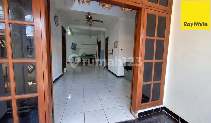 For Sale: Freehold House on Jl Pacar Kembang, Tambaksari, Surabaya 1