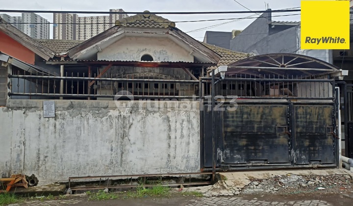 For Sale SHM House on Jl Kalijudan Asri Surabaya 1