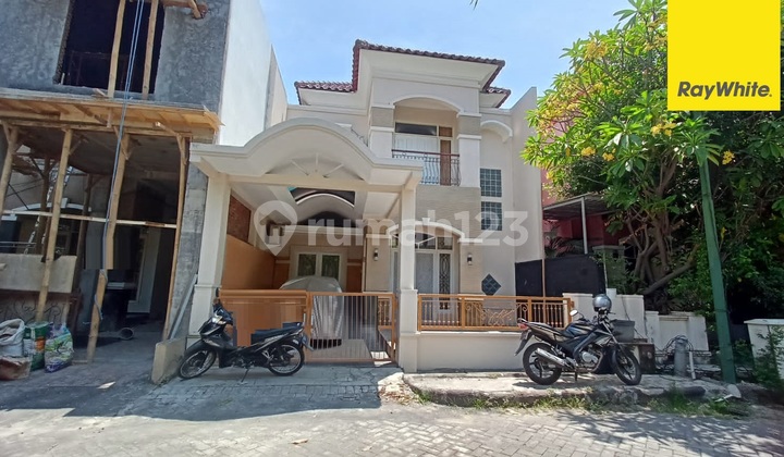 2-story House for Rent in Kebonsari Regency Surabaya 1