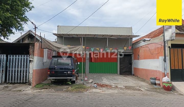 Cheap Shop House for Rent in Ngagel Mulyo Surabaya 1