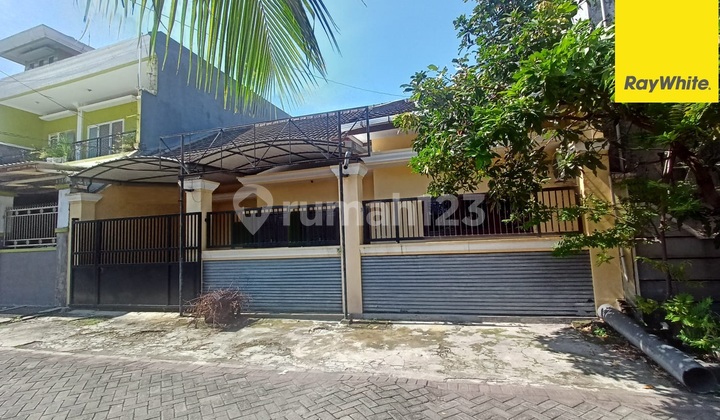 Rumah Disewakan di Jalan Kutisari Selatan Surabaya 1