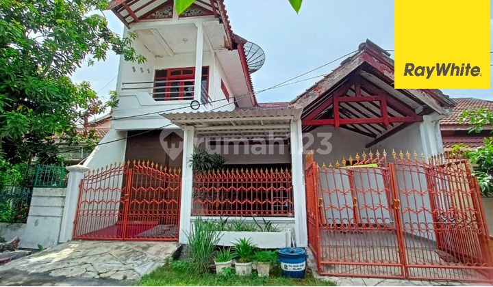 2-Story House for Sale in Bendul Merisi South Surabaya 1