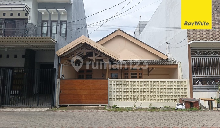 Cheap House for Sale in Rungkut Asri Tengah, Surabaya 1