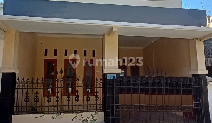 2-Story House for Sale in Bendul Merisi South Surabaya 1