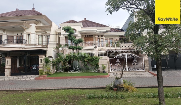 Luxury House for Sale in Galaxy Bumi Permai Araya, Surabaya 1
