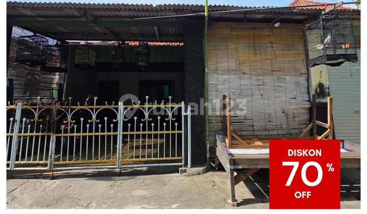 For Sale Auction House 300 Million in Wonokusumo Semampir Surabaya 1