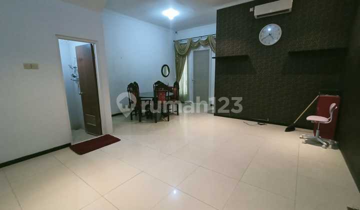 For Sale Fully Furnished Ready-to-Occupy House in Gayung Kebonsari Injoko Surabaya 2