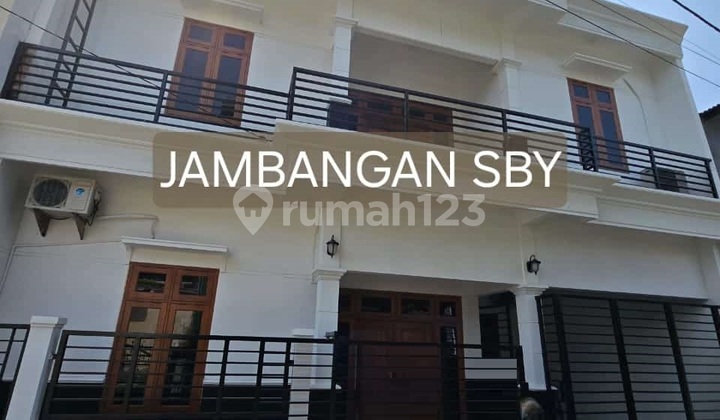 For Sale Luxury House in Jambangan Tama Surabaya