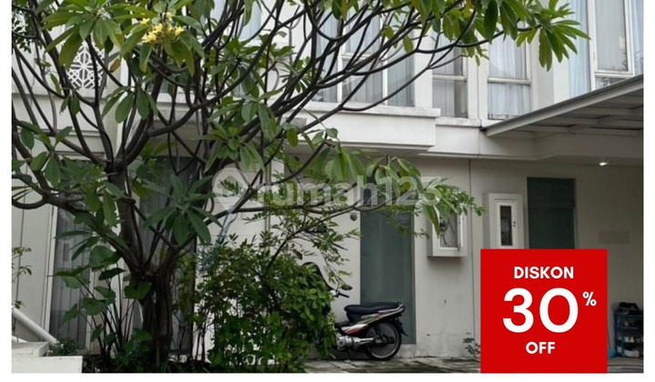 For Sale Auction House in Grand Pakuwon Adelaide West Surabaya 1