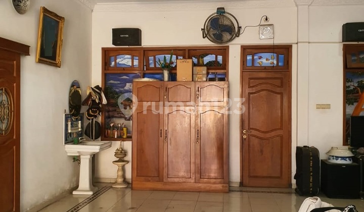 For Sale 3-Story Furnished House on Margorejo Street, Surabaya