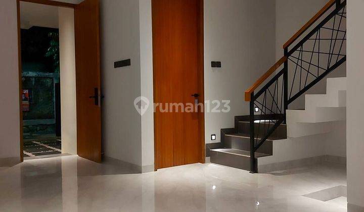 Rumah Cantik Modern Stylish Dekat 3 Pintu Toll  2