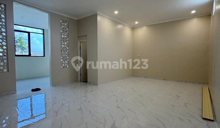 Rumah Cantik full Renovasi  siap huni Singgasana, Bandung