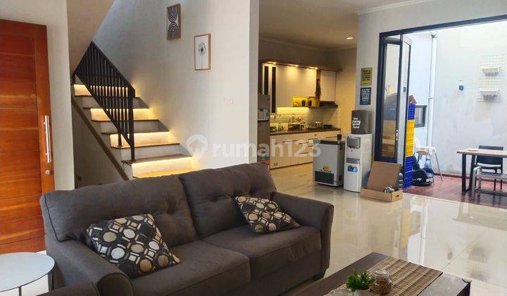 Rumah 2 Lantai di Bintaro Tangerang Selatan Bagus SHM 2