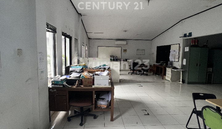 Factory / Warehouse Jl Raya Serang Cibarusah Cikarang 5T Crane, 2.5T Crane