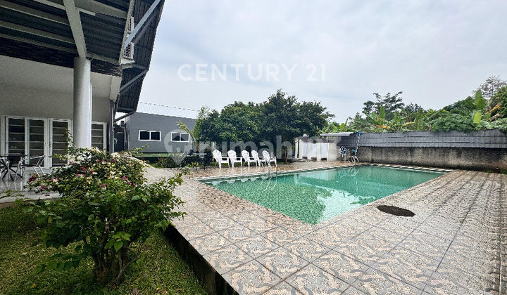 Elegant Fresh Comfortable 3-Storey Ready-to-Occupy House in Purwakarta, West Java