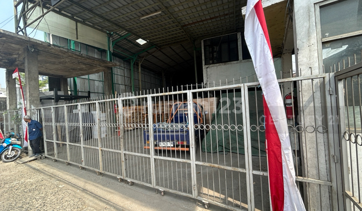 Multi-Purpose Warehouse With a Highly Strategic Location Multi-Purpose Warehouse With a Highly Strategic Location