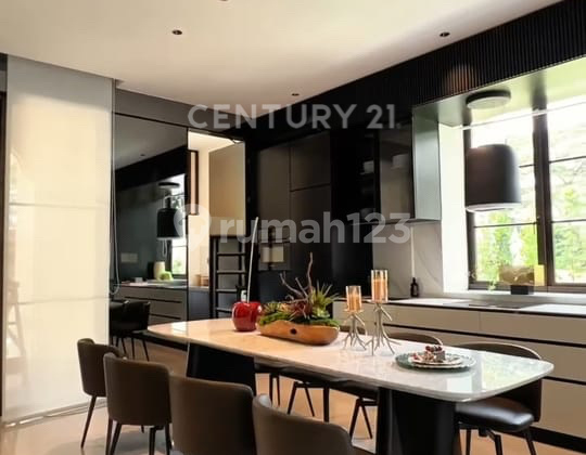 Rumah Mewah Tepi Danau 2 Lt Di Lippo Cikarang Dekat Area Bisnis