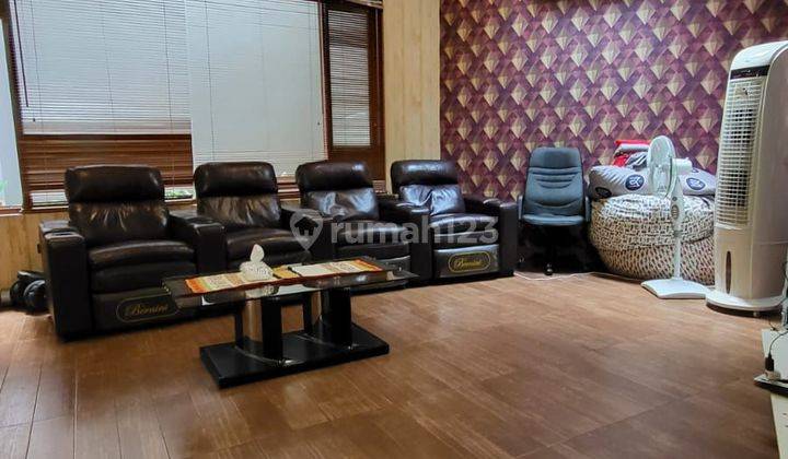 Rumah Bagus Dan Siap Pakai 2,5 Lantai Di  Sunter Danau Full Furnish 2