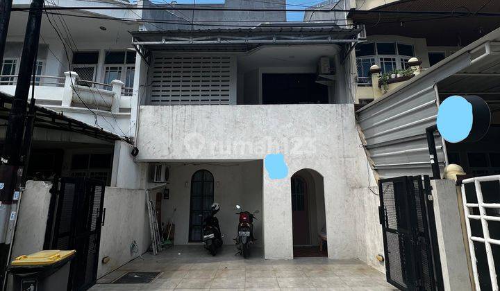 Jual Rumah Estetik 2 Lantai 6x15 di Sunter Sts, Jakarta Utara 2