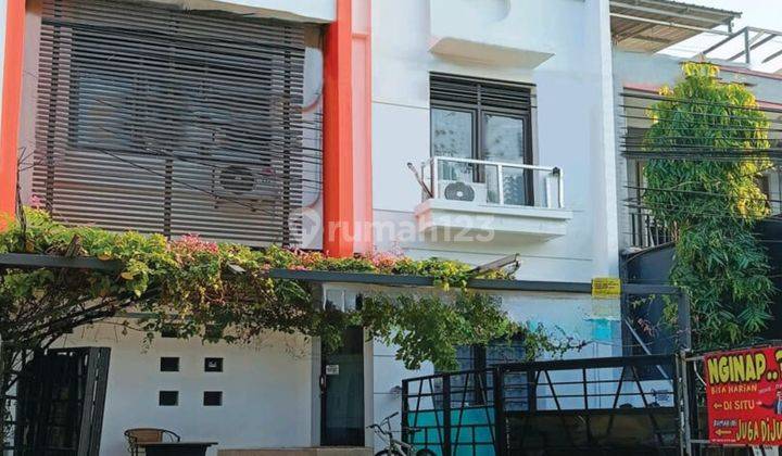 Jual Rumah Cantik 2 Lantai Mezzanine LT 293 m2 di Kemang, Jaksel 1