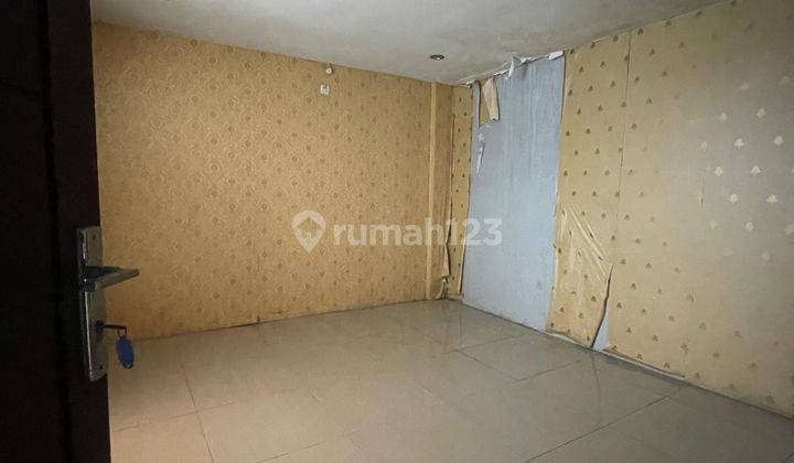 Rumah Siap Pakai Tiga Lantai Di Koja 2