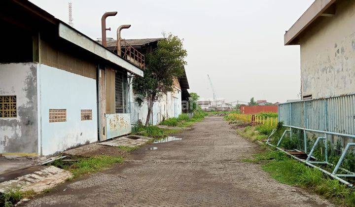 Tanah Bonus Bangunan Gudang Murah di Jalan Raya Tipar Cakung 2