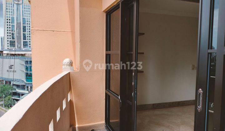 tampak depan apartment kusuma chandra dekat pacific