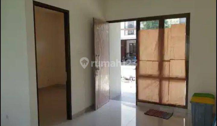 Dijual rumah mewah minimalis 2lantai siap huni di citra raya 2