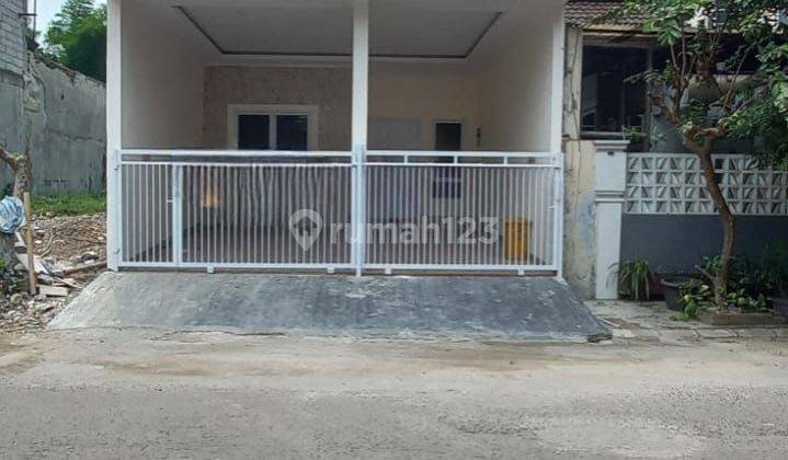 Dijual rumah cantik 2lantai di citra raya 1