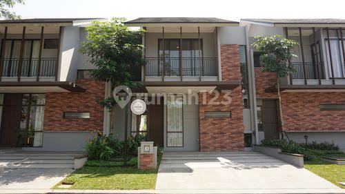 Disewakan Rumah Bagus Siap Huni Cluster Dakota Suvarna Sutera