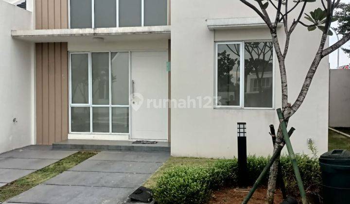 Disewakan Rumah Paramount Petals, Curug 1