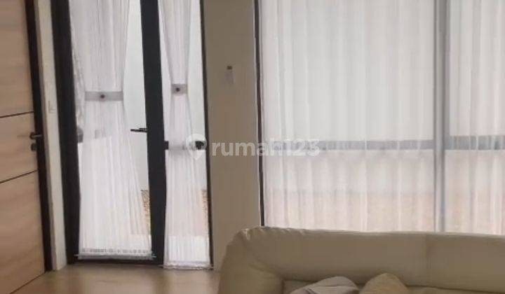 Disewakan Rumah Semi Furnish Di Cendana Parc 2