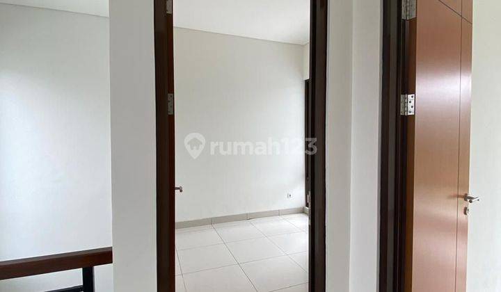 Disewakan Rumah 2lantai Cluster Premium Dekat Kampus Esa Unggul Di Citra Raya 2