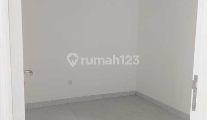 Disewakan Murah Rumah Siap Huni Cluster Regalia Lavon 2