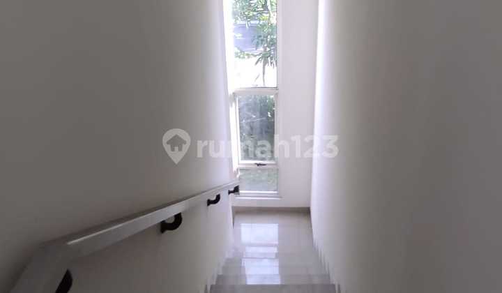 For Rent: Spacious House in Elysia Suvarna Jati Cluster 2