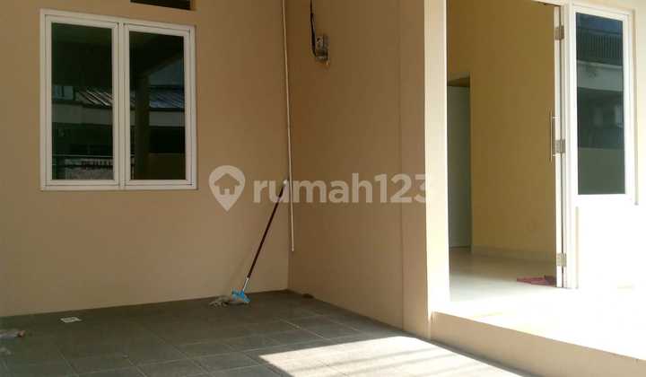 For Sale House in Pondok Pekayon Indah, Bekasi City 2
